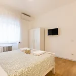 Gemelli Di Fausto, Intera Casa Rzym